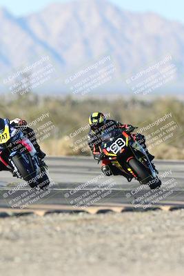 media/Dec-06-2025-CVMA (Sat) [[4a896cc04c]]/Race 9-500-400-350 Supersport/